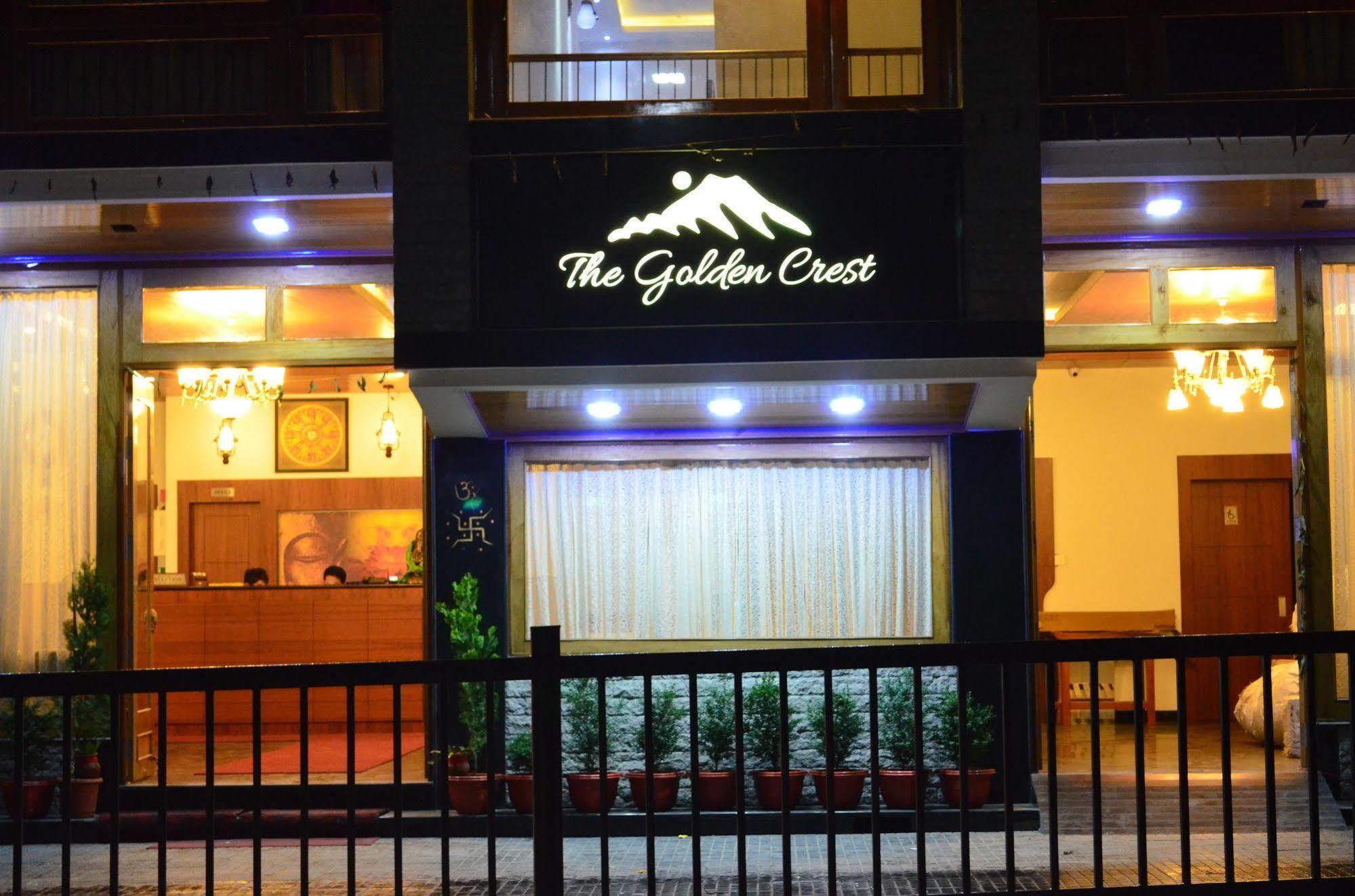 Готель The Golden Crest Ґанґток Екстер'єр фото